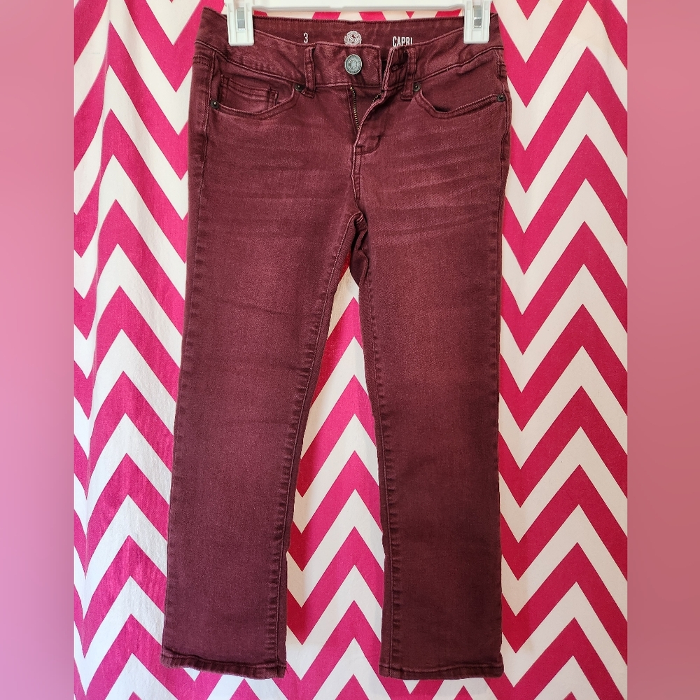 SO Capris - Size 3, Wine Color